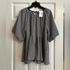 Umgee Blouse. Medium. Brand new with tags.